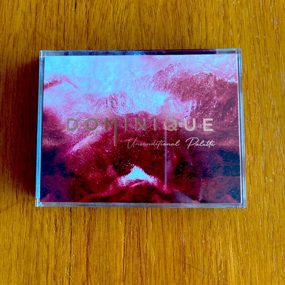 Dominique Cosmetics Day & Night Eyeshadow Palette - Picture 2 of 5